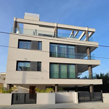 Zantis Executive 301 Apartman *