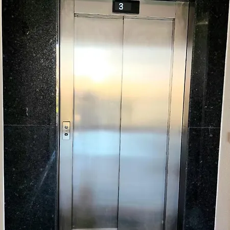 Zantis Executive 301 *