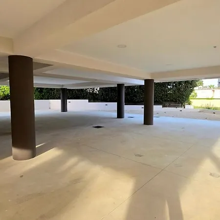 Zantis Executive 301 Apartman *